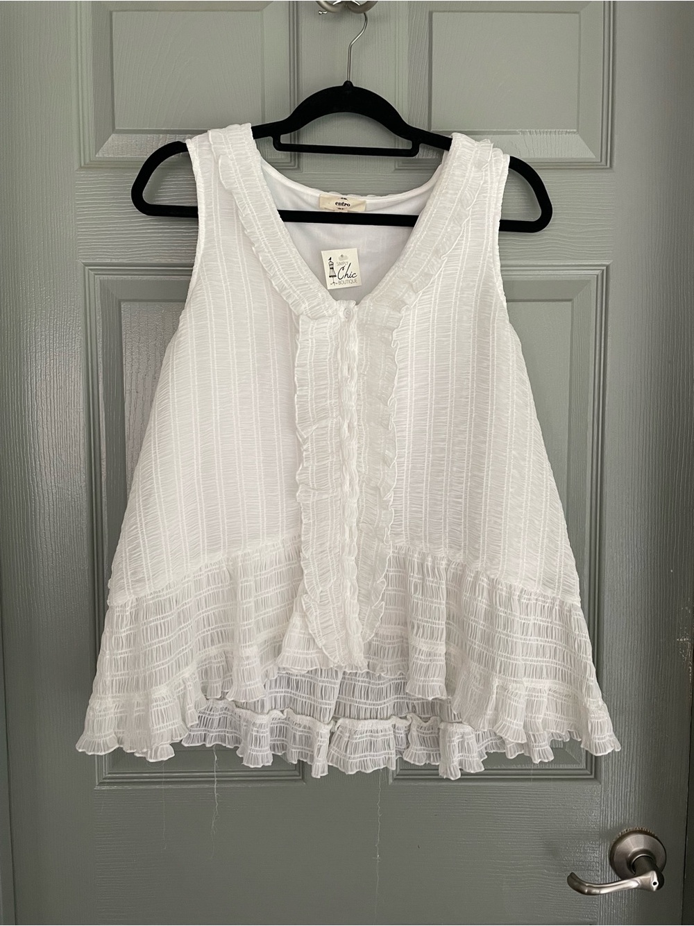 entro White Ruffled V-Neck Blouse Shirt Top Size Medium NWT Sheer